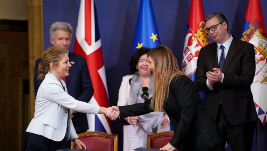 Potpisan ugovor između RFZO i „AstraZenece“ o novim inovativnim lekovima