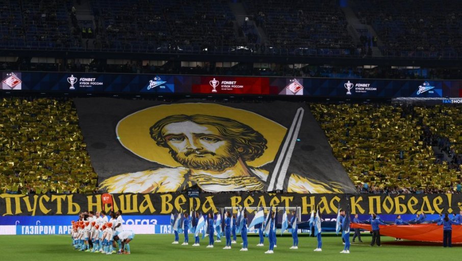 GRMELO JE DO NEBA! Rusi prekinuli derbi zbog Kosova! Ceo stadion u glas poslao poruku Srbiji (VIDEO)