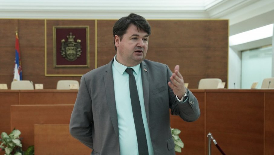 Neozbiljno da razmišljam o drugim funkcijama, a na čelu sam Ustavnog suda