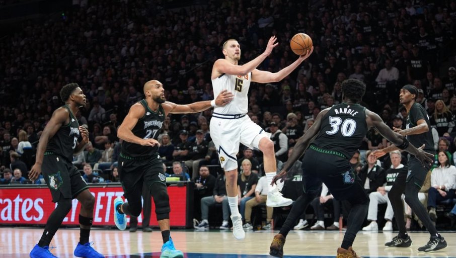 „Ne, ne žalim!“ Zagrmeo Nikola Jokić nakon poraza Denvera