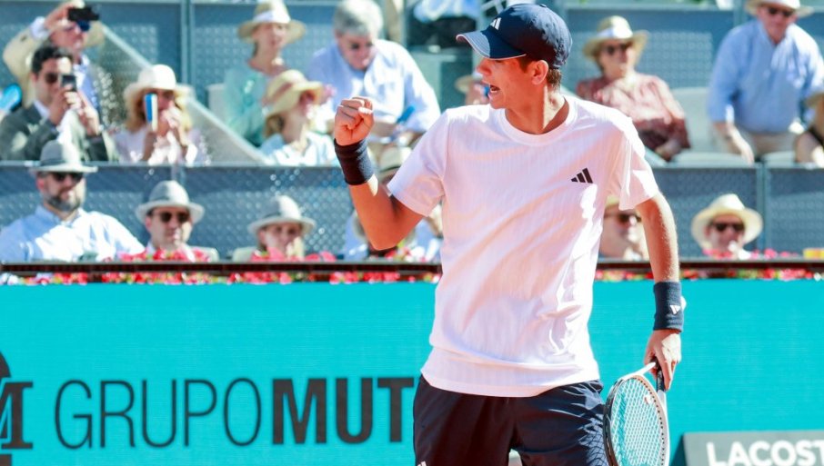 Janik Siner igra protiv novog teniskog čuda