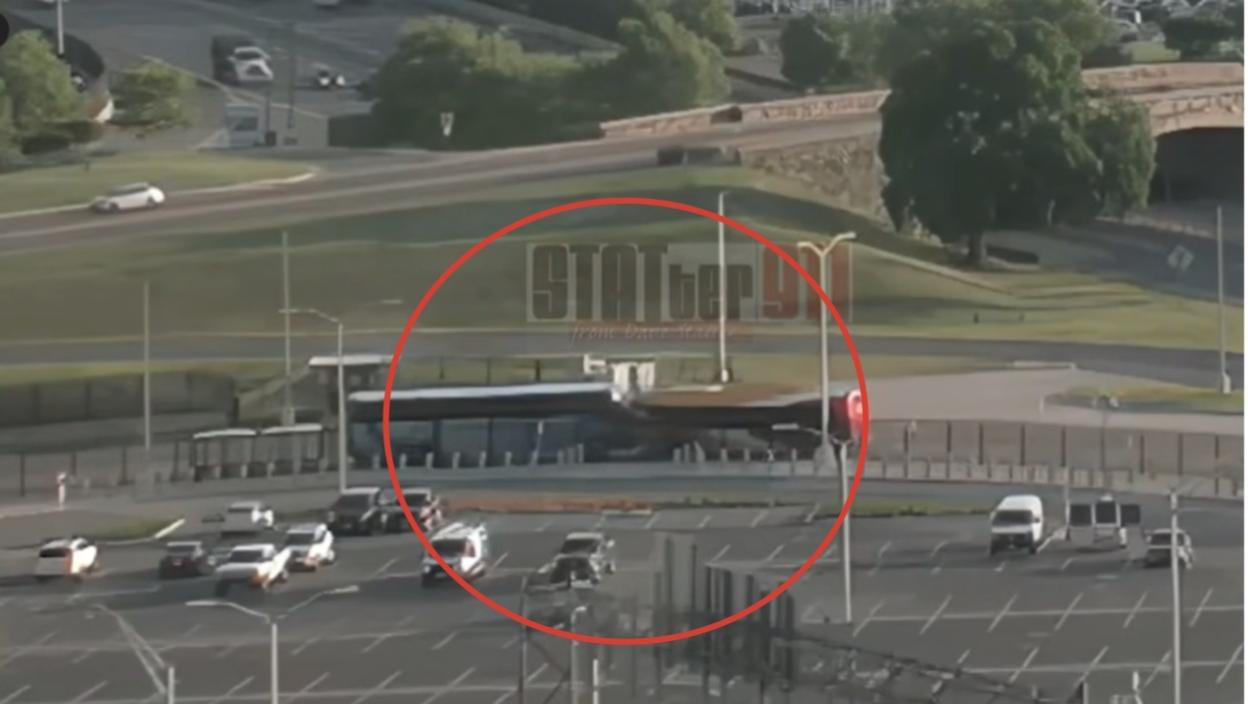 (VIDEO) Stravičan čeoni sudar autobusa, više od 20 povređenih: Drama kod Pentagona, saobraćaj satima bio paralizovan