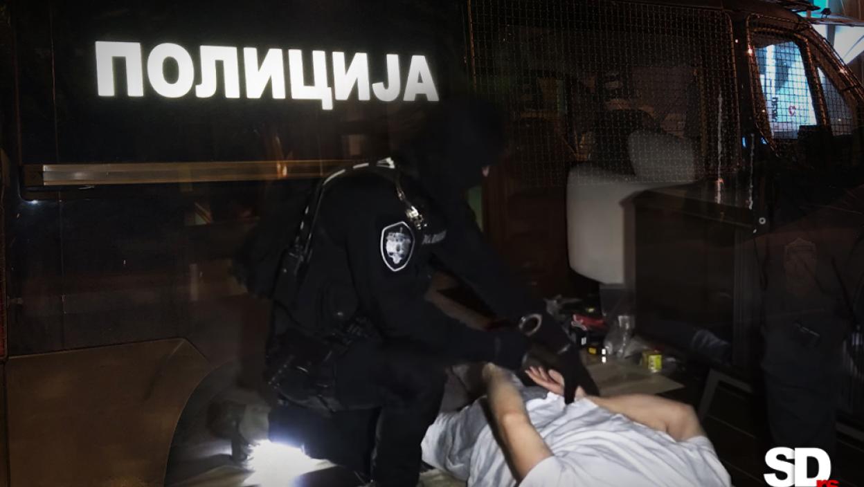 Policija u Sremskoj Mitrovici uhapsila tri osobe