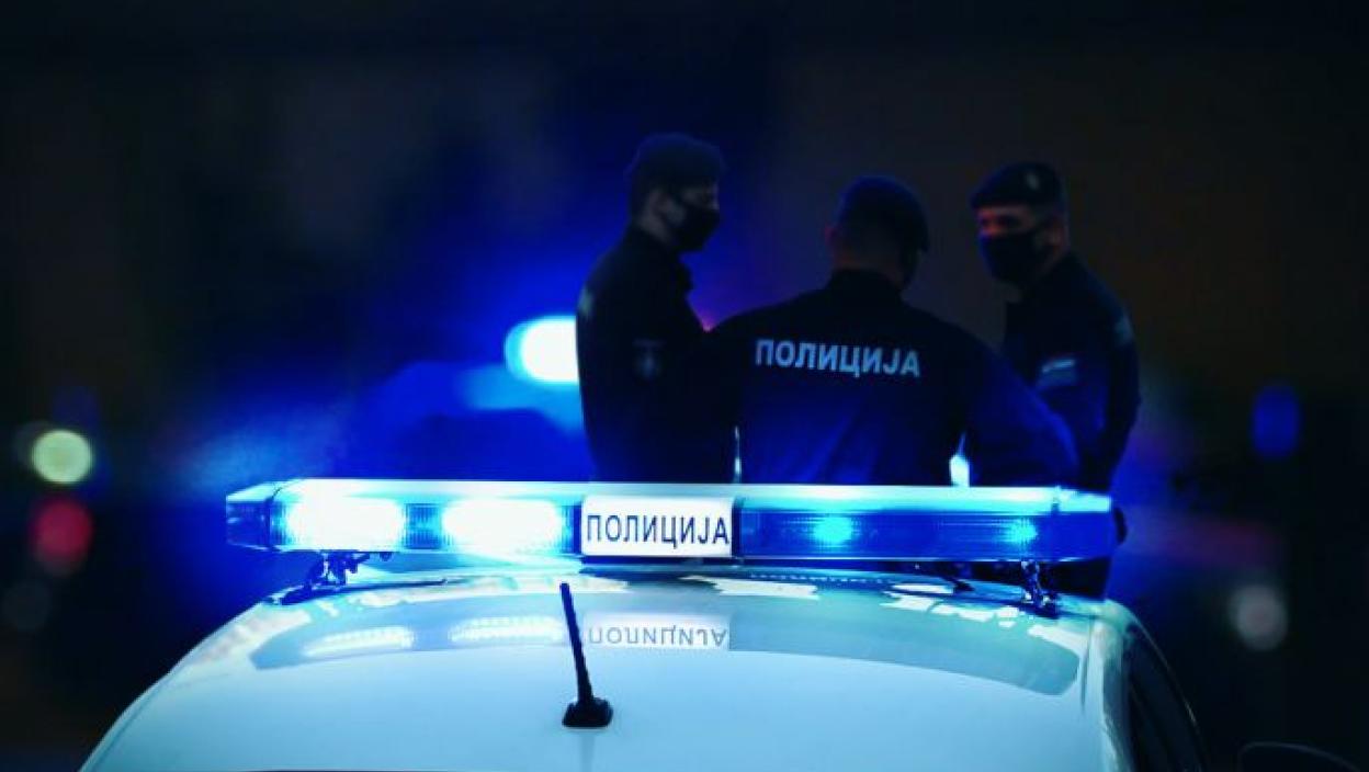 Motociklista u punoj brzini udario u autobus, hitno prevezen u Beograd