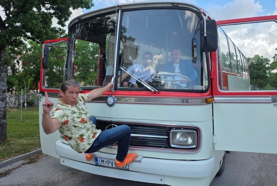 Povratak legende na ceste: Stari mercedes ponovo vozi (FOTO)