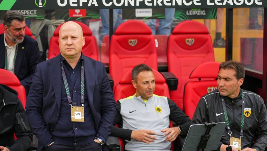 Marko Nikolić nakon osvajanjanj titule sa AEK-om