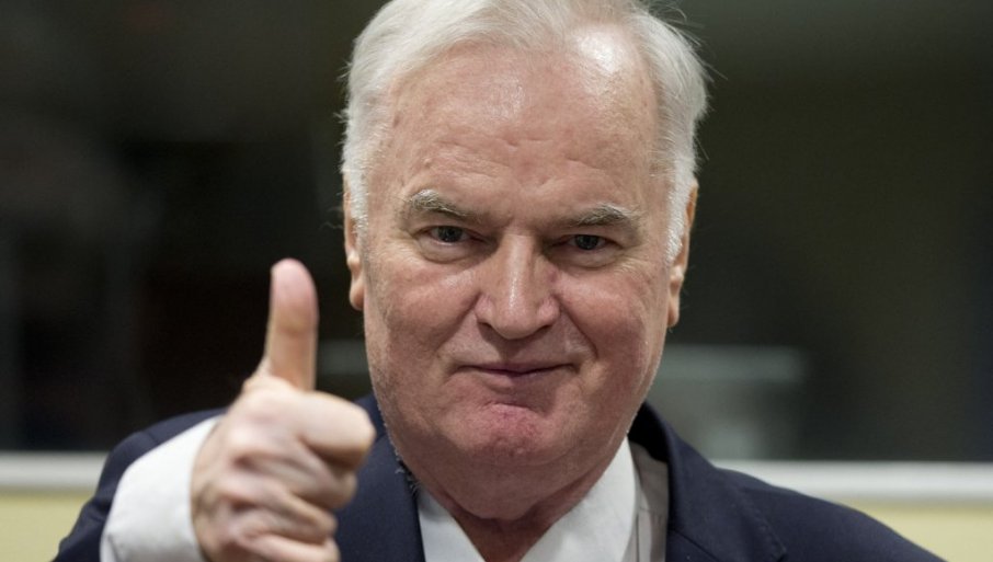 Ratko Mladić ima snažan alibi za Srebrenicu