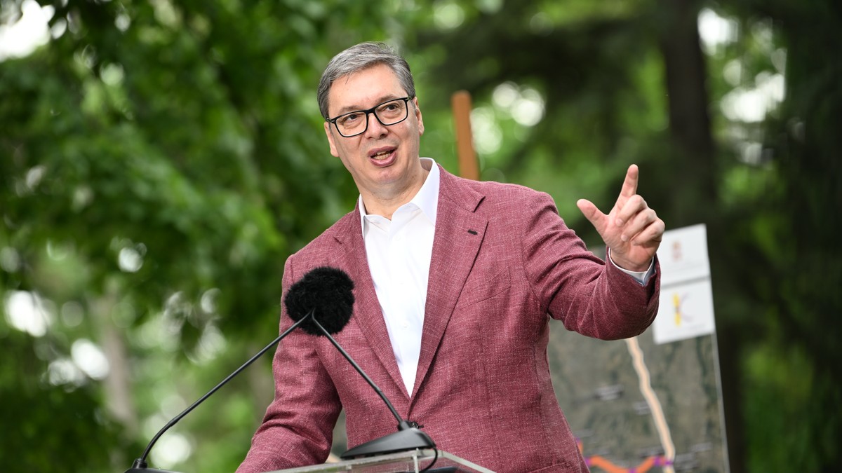 Vučić pozvao Donalda Trampa da poseti Srbiju: Dočekalo bi ga najmanje 100.000 ljudi