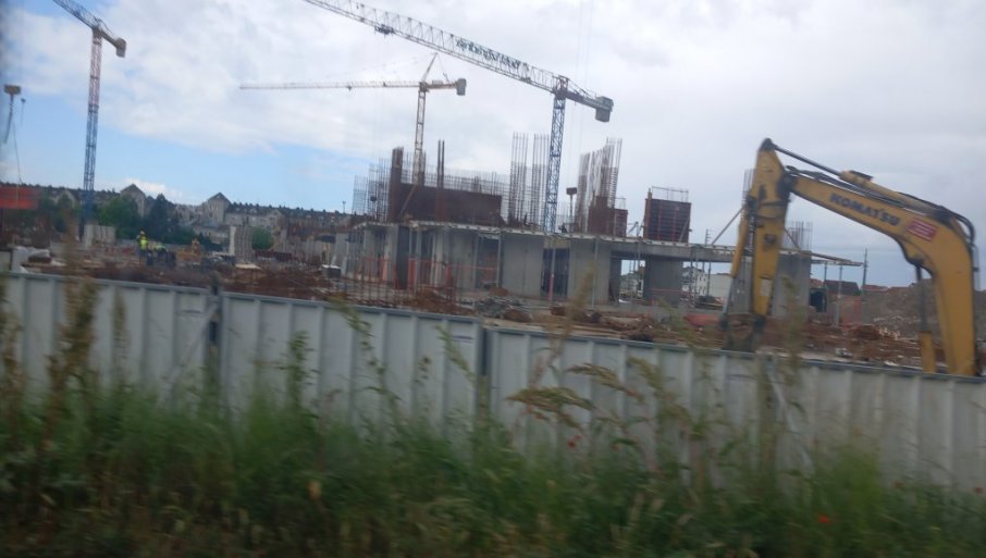 Izgradnja stambeno-poslovnog kompleksa u Borči