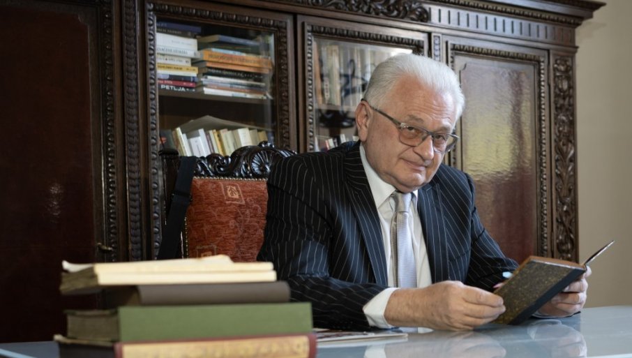 Prof. dr Aleksandar Jerkov, upravnik Univerzitetske biblioteke „Svetozar Marković“