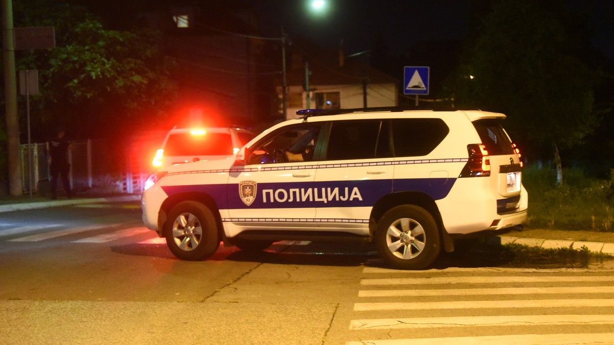 Užas u Novom Sadu: Pretučen metalnom šipkom nakon svađe u saobraćaju