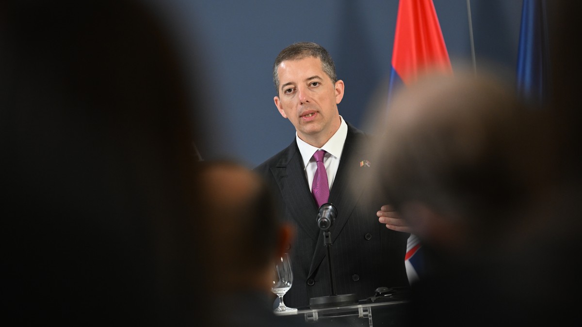 Oštra polemika Ponoša i Đurića povodom Vučićevog intervjua za američki Foks njuz