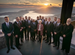 Vučić na zajedničkom sastanku sa Fon der Lajen, Koštom, Makronom i Mercom u Tivtu