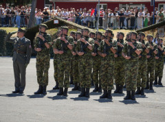 Vojnici na dobrovoljnom služenju vojnog roka položili zakletvu