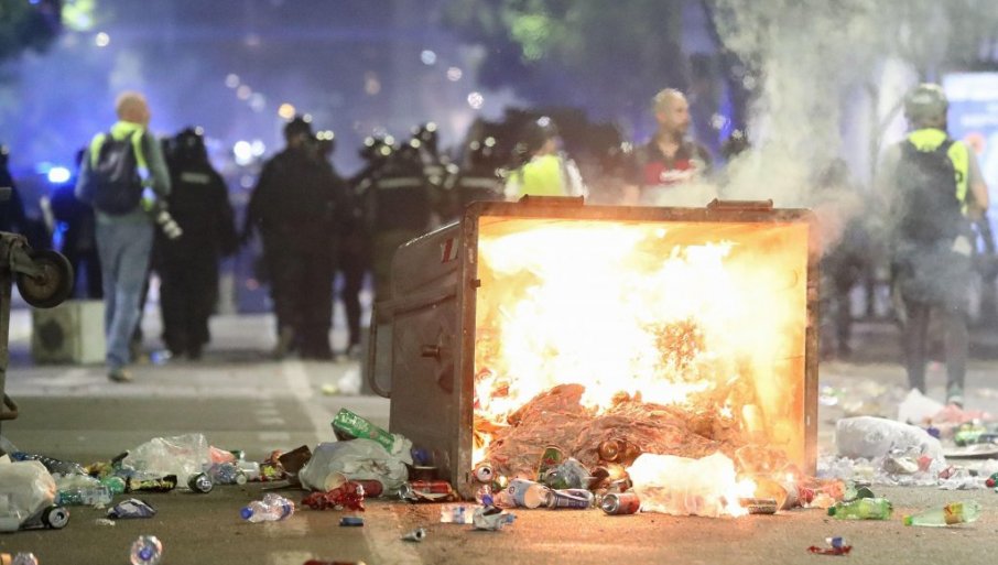 ŠEŠELj OGOLIO PICULIĆE: Kandidati blokaderskog pokreta su iz antisrpskog miljea