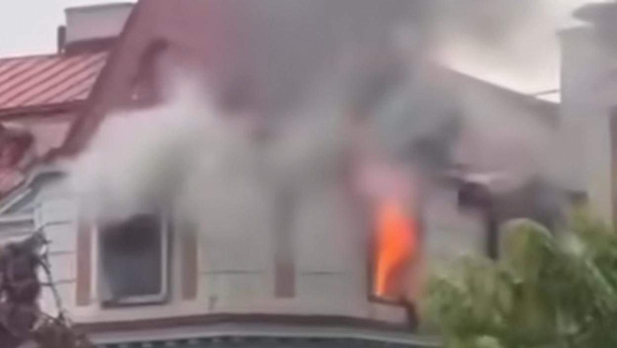 Vatra se širi velikom brzinom, crni dim prekrio nebo (VIDEO)