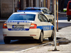 Eksplozija u blizini stambenog objekta, policija utvrđuje okolnosit