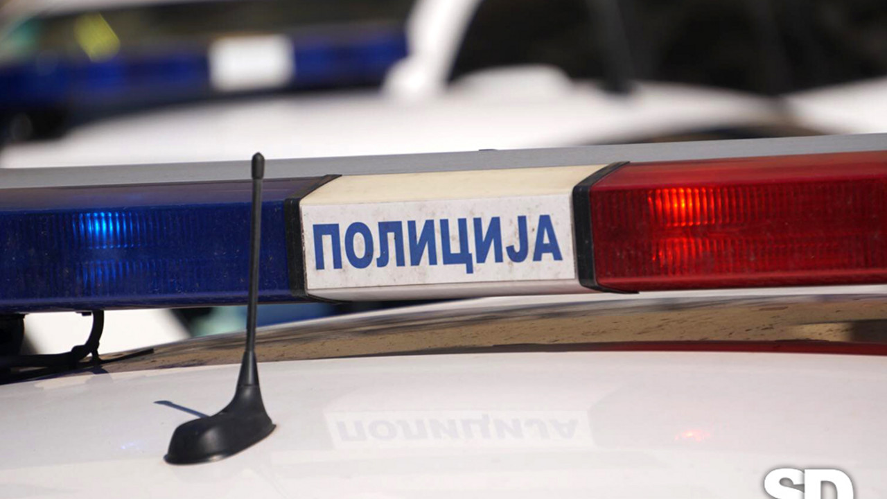 Pod dejstvom alkohola sleteo s puta, automobil umalo završio u reci