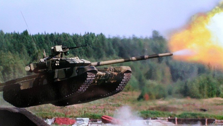 Ruski T-90 opremljen sistemom koji ga štiti od dronova i projektila