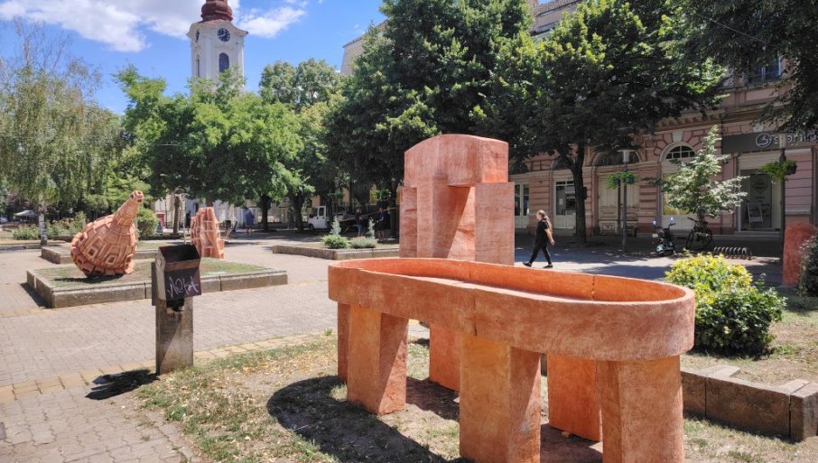 Izložba skulptura označila novu koloniju (Foto)