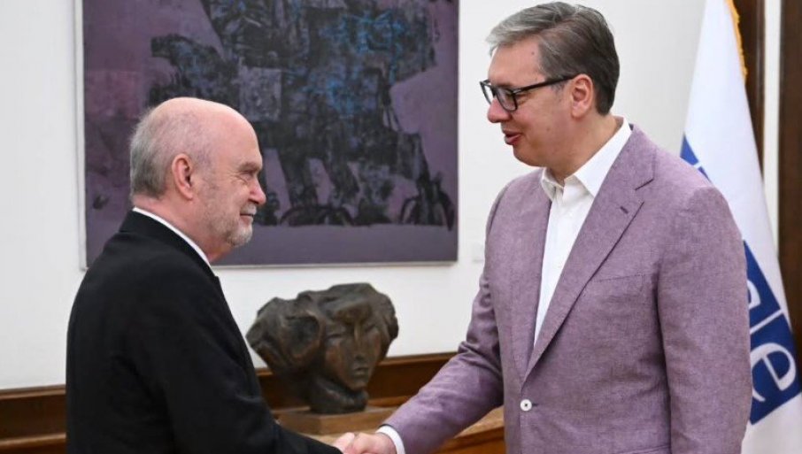 Predsednik otkrio o čemu je bilo reči na sastanku (FOTO)