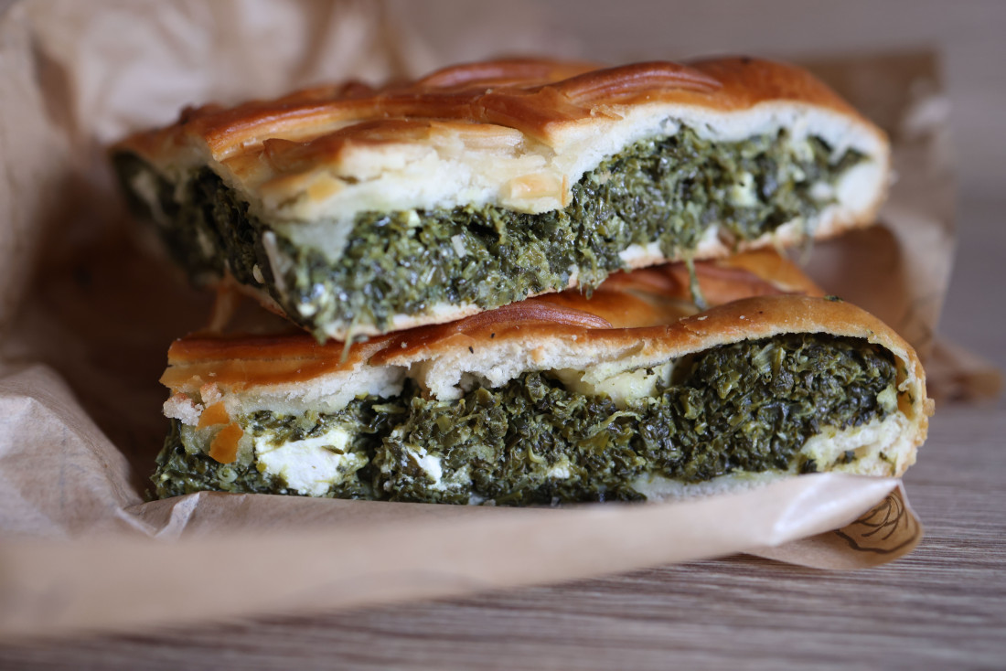 Recept za hrskavu pitu sa spanaćem i sirom