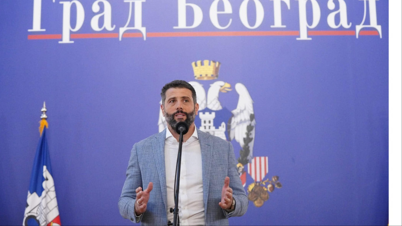 Šapić uručio nagrade učenicima generacije