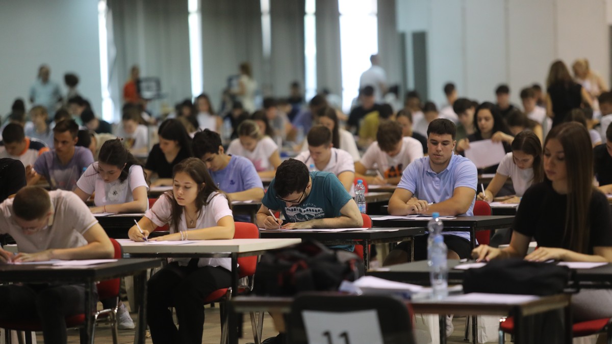 Upis na fakultete 2026/27: Više mesta za studente s invaliditetom i Rome, Psihologija i IT najtraženiji