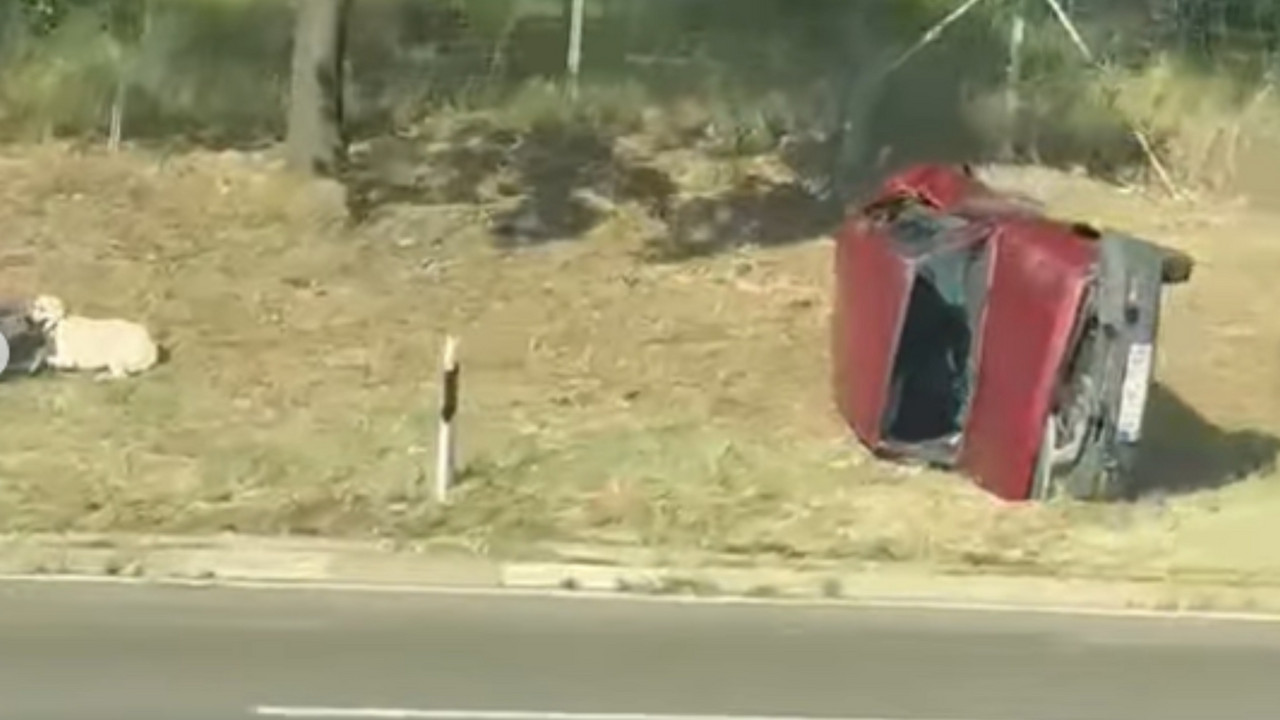 Automobil se prevrnuo kod Velikog Mokrog Luga, stvaraju se ogromne gužve!