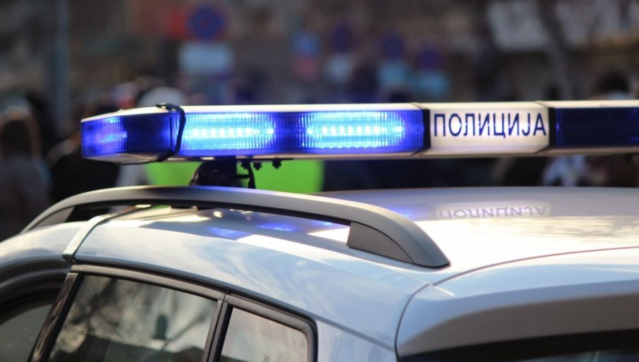 EKSPLOZIJA NA ZVEZDARI: Oštećena fasada zgrade i tri automobila