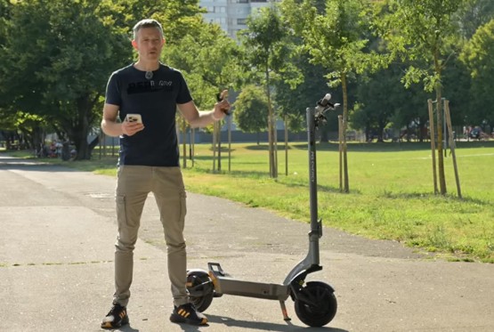 Šebalj upozorio vozače trotineta: "Pad pri 50 km/h je kao pad s trećeg sprata" (VIDEO)