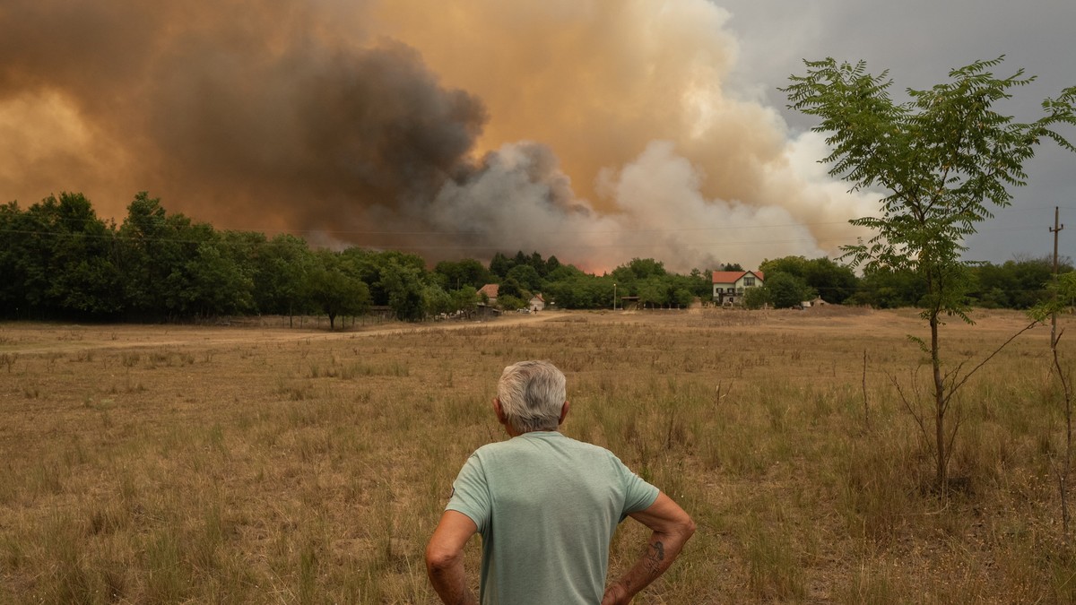 Meštani snimili kataklizmičan prizor kod Deliblatske peščare: „Začuo se huk, a onda je počelo“