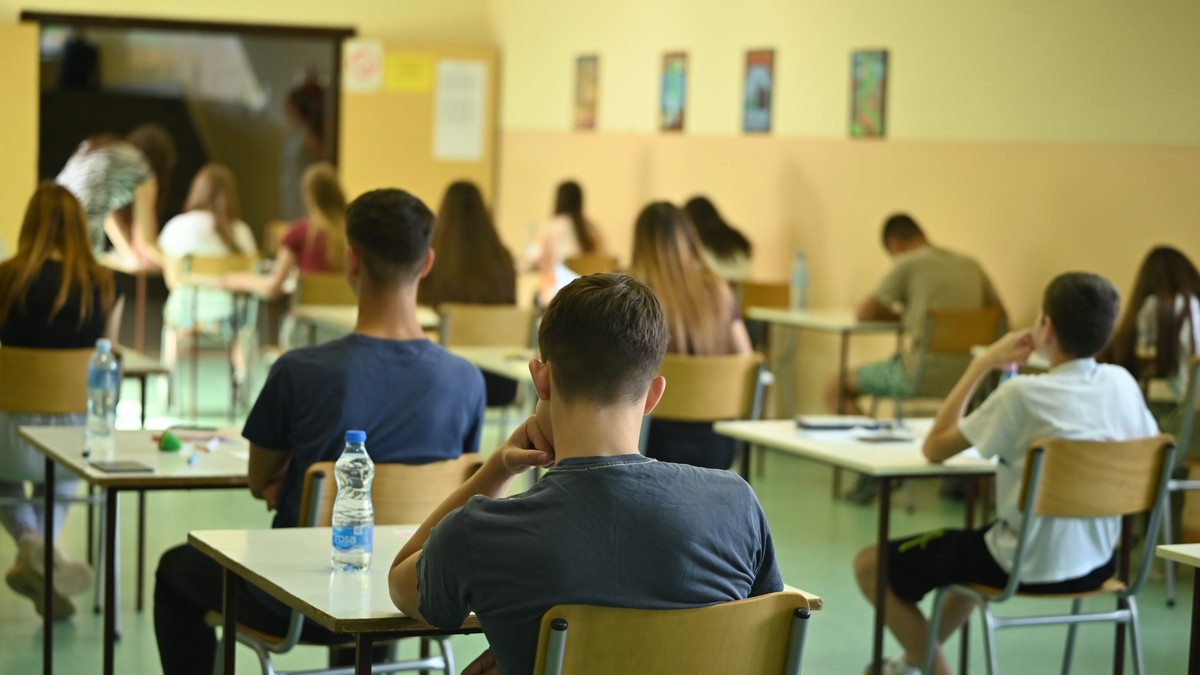 Detaljan kalendar i svi važni datumi za polaganje male mature u avgustu