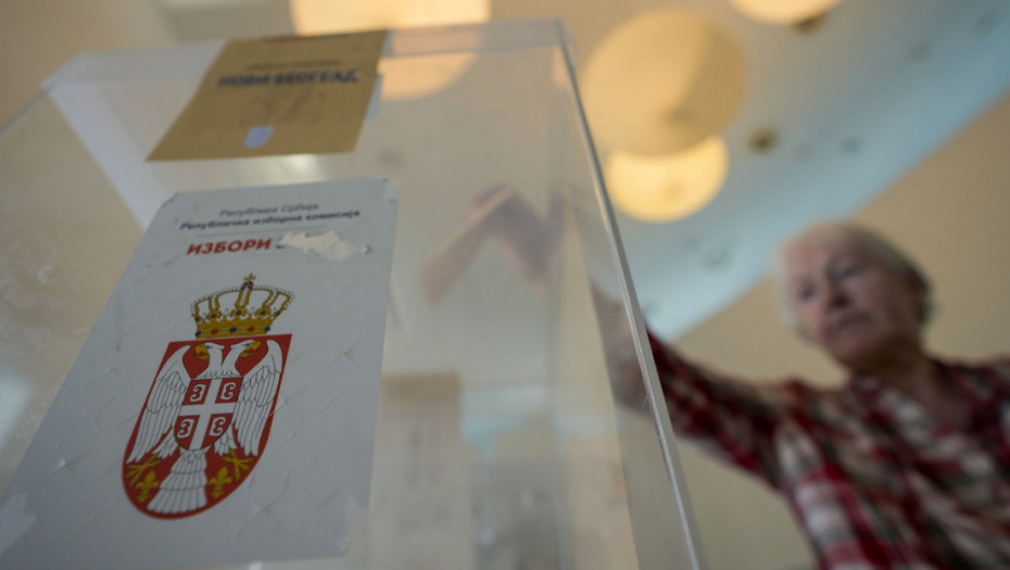 SNS na ivici apsolutne većine